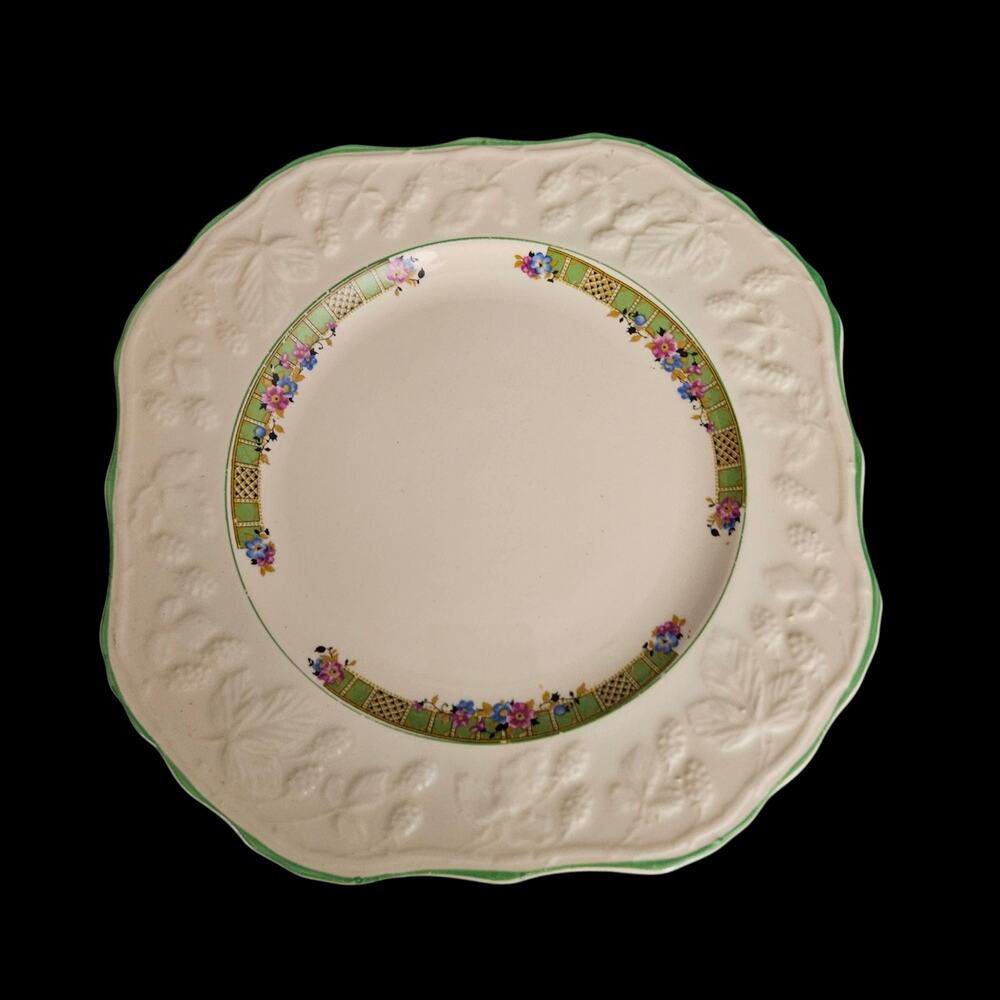 English Brambleberry Salad Plates Set of 4 Floral Cottage Dinnerware